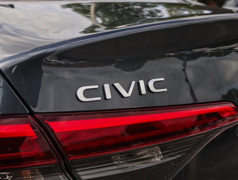 2024 Honda Civic Sedan LX-B CVT