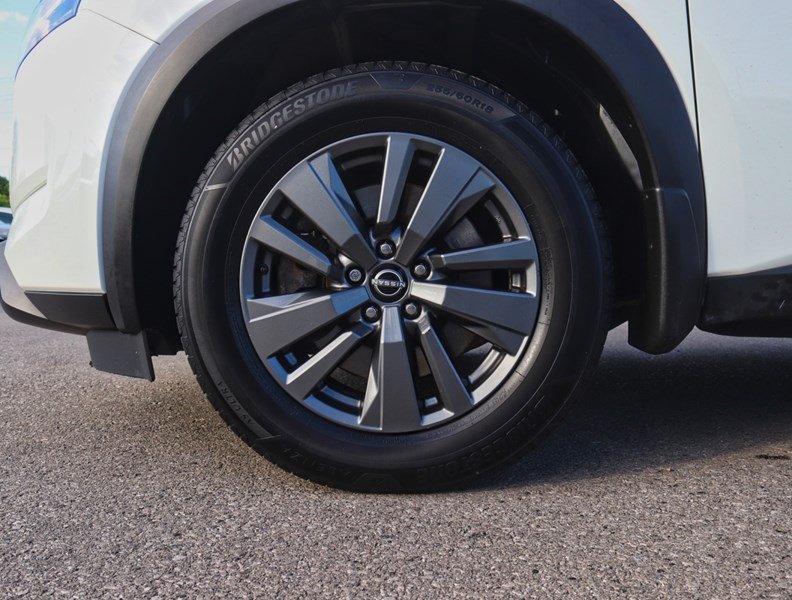 2024 Nissan Pathfinder S 4WD