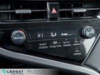 2024 Toyota Camry SE Auto