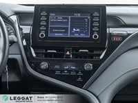 2024 Toyota Camry SE Auto