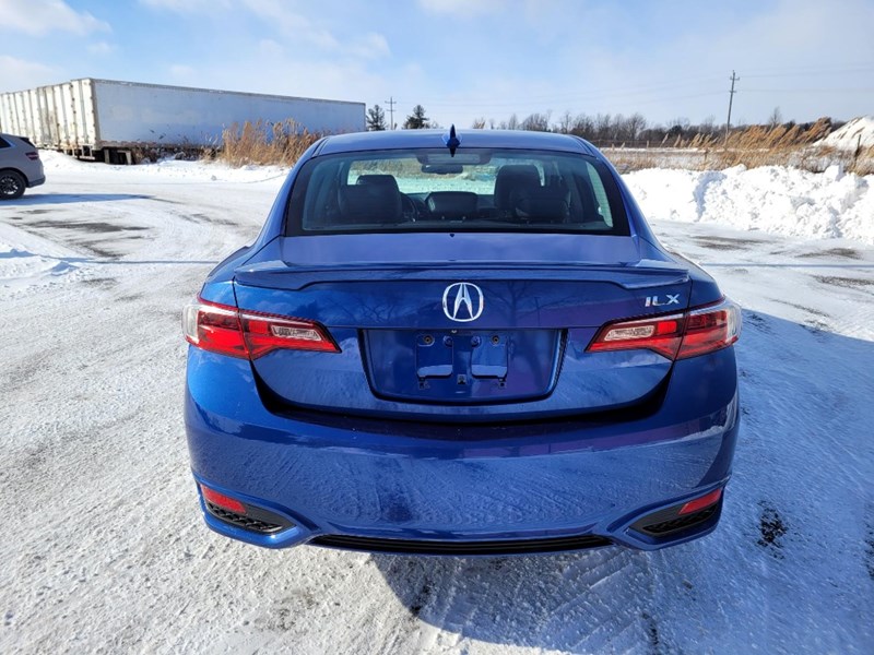 2017 Acura ILX 4dr Sdn Technology Pkg