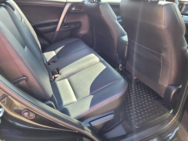 2018 Toyota RAV4 Hybrid AWD Hybrid SE