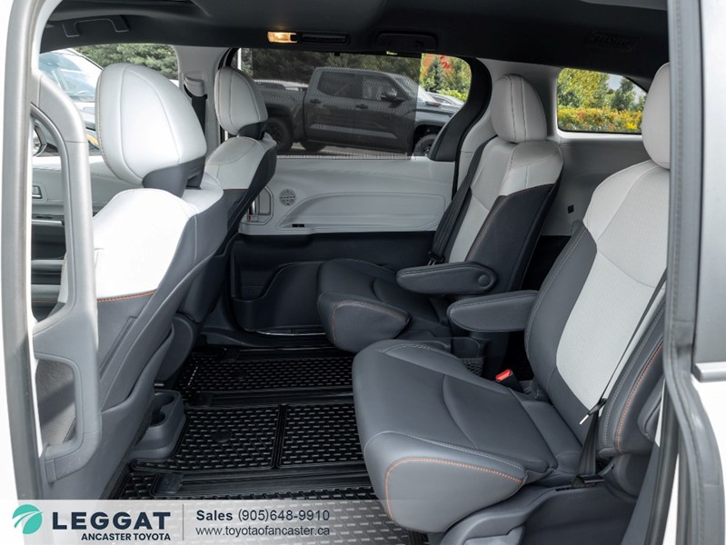 2021 Toyota Sienna XSE FWD
