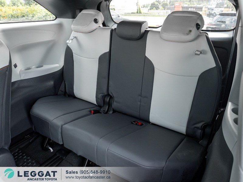 2021 Toyota Sienna XSE FWD