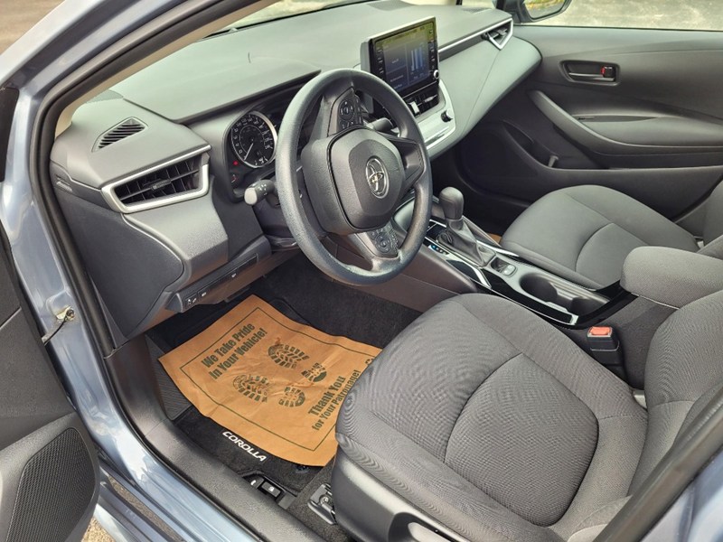 2022 Toyota Corolla LE CVT
