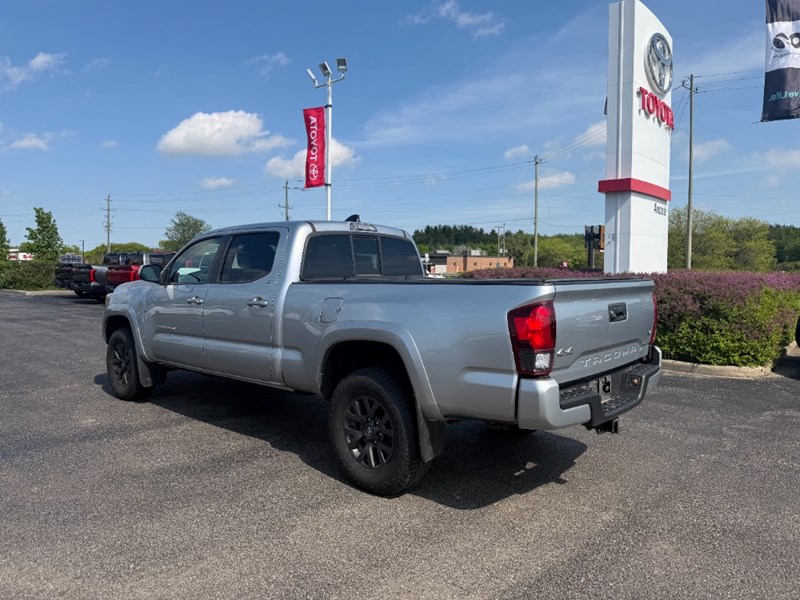 2022 Toyota Tacoma 4x4 Double Cab SR5 Auto