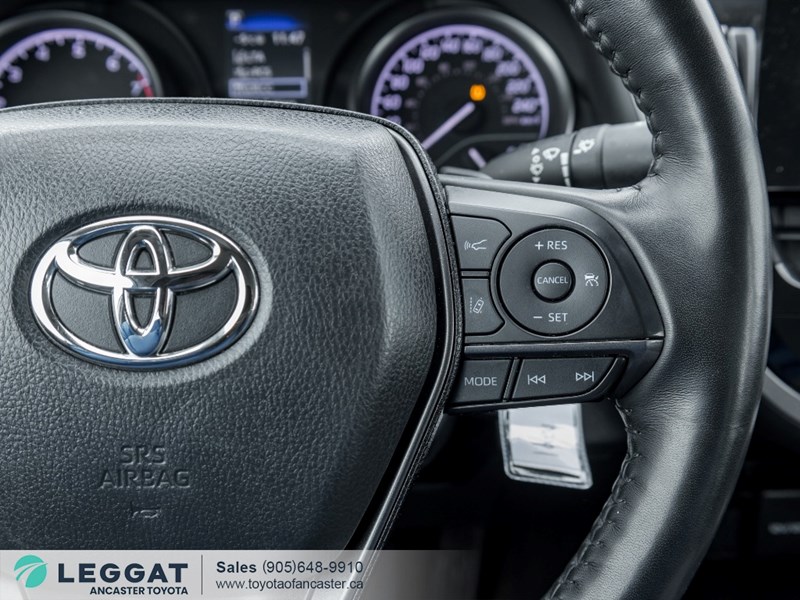 2024 Toyota Camry SE Auto