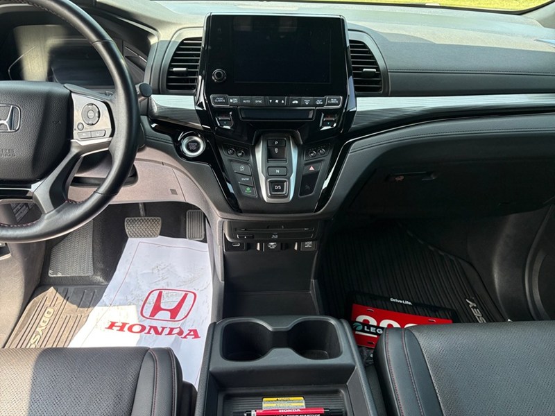2023 Honda Odyssey Black Edition Auto
