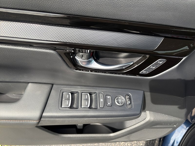 2023 Honda CR-V Hybrid Touring AWD