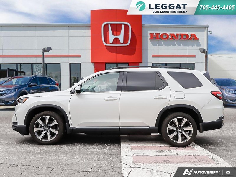 2025 Honda Pilot Touring AWD|Low KM|Accident Free
