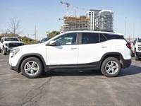 2022 GMC Terrain FWD 4dr SLE