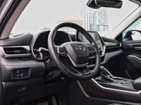 2022 Toyota Highlander XLE AWD
