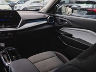 2025 Chevrolet Trax FWD 4dr LT
