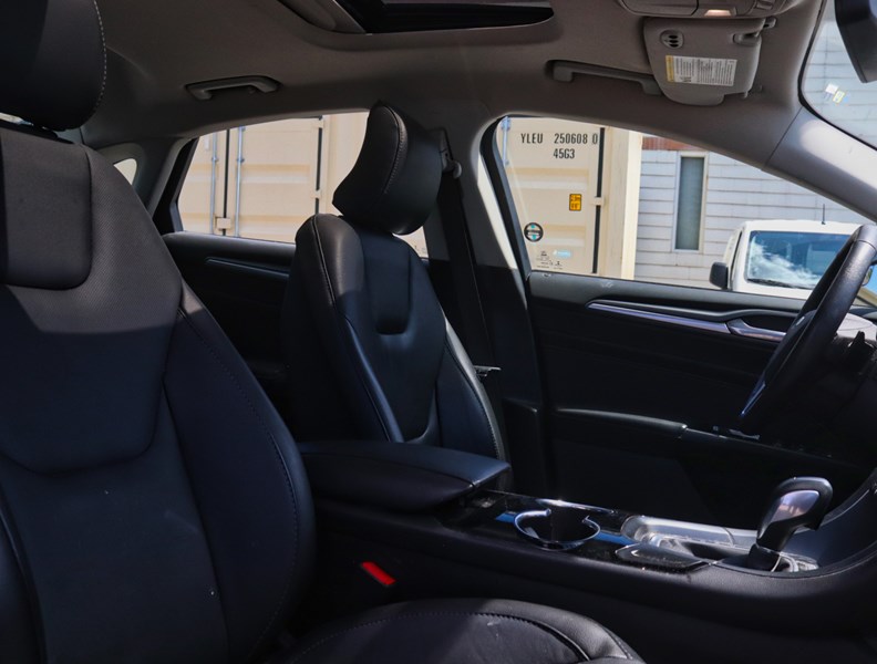 2016 Ford Fusion 4dr Sdn Titanium AWD