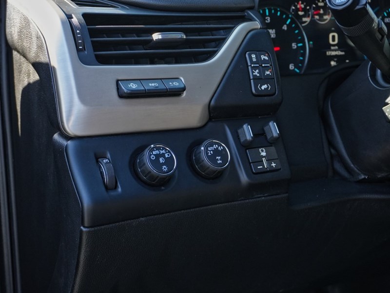 2017 GMC Yukon XL 4WD 4dr Denali