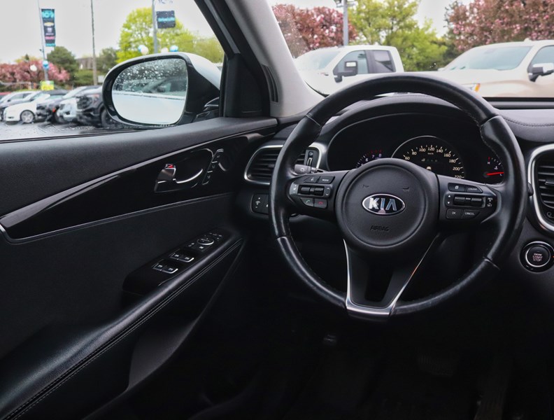 2017 Kia Sorento AWD 4dr EX V6 7-Seater
