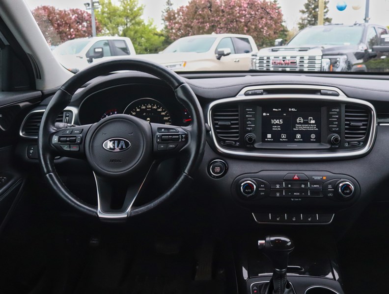 2017 Kia Sorento AWD 4dr EX V6 7-Seater