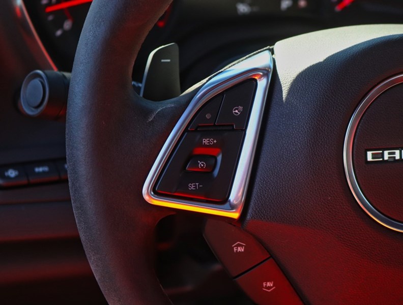 2018 Chevrolet Camaro 2dr Cpe 2LT
