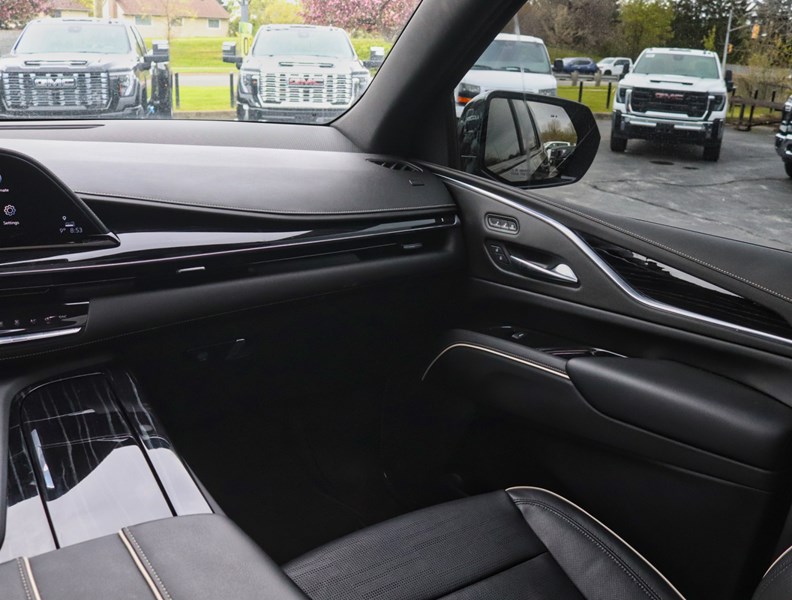 2021 Cadillac Escalade 4WD 4dr Sport