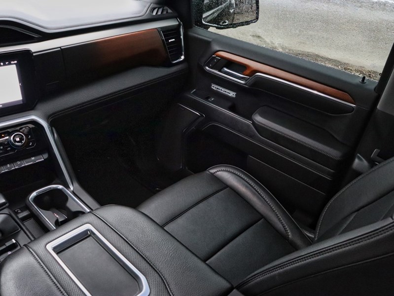 2022 GMC Sierra 1500 DENALI | 6.2L V8 | ROOF | ONLY71000KM | NEWBRAKES