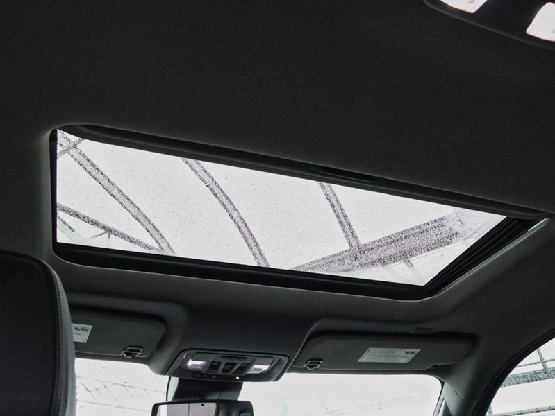 2022 GMC Sierra 1500 DENALI | 6.2L V8 | ROOF | ONLY71000KM | NEWBRAKES