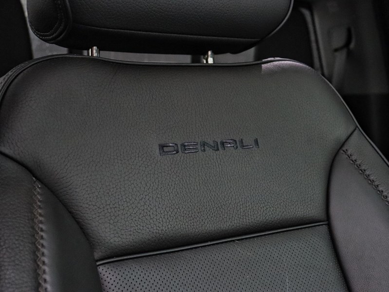 2022 GMC Sierra 1500 DENALI | 6.2L V8 | ROOF | ONLY71000KM | NEWBRAKES