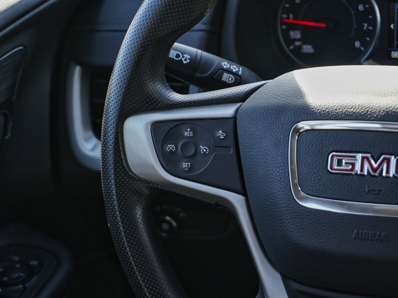2022 GMC Terrain FWD 4dr SLE