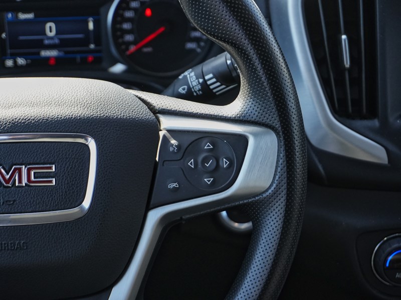 2022 GMC Terrain FWD 4dr SLE