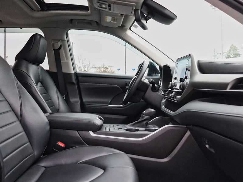 2022 Toyota Highlander XLE AWD