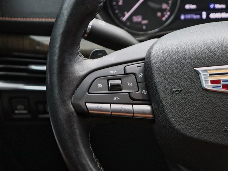 2023 Cadillac XT4 AWD 4dr Premium Luxury