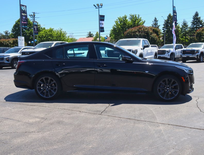2024 Cadillac CT5 4dr Sdn Sport