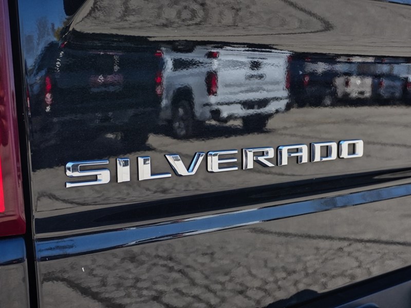 2024 Chevrolet Silverado 1500 4WD Crew Cab 147