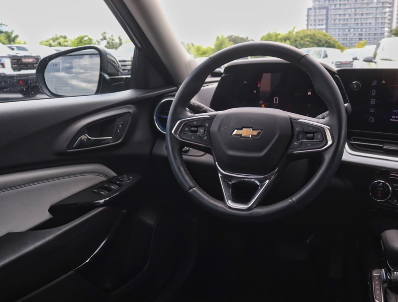 2025 Chevrolet Trax FWD 4dr LT
