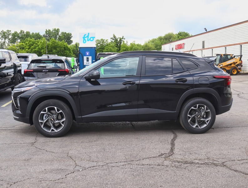 2025 Chevrolet Trax FWD 4dr LT
