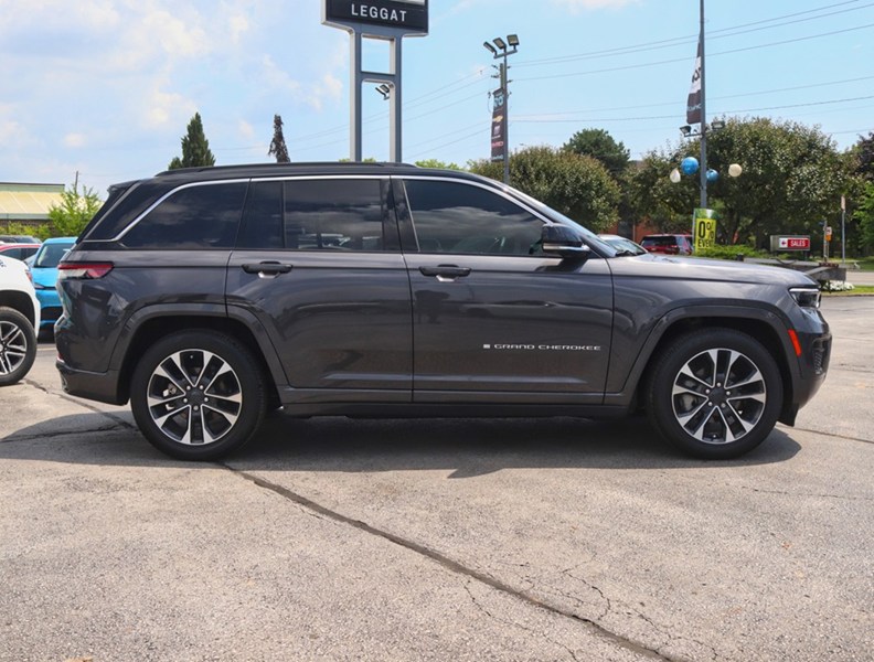 2025 Jeep Grand Cherokee Overland 4x4