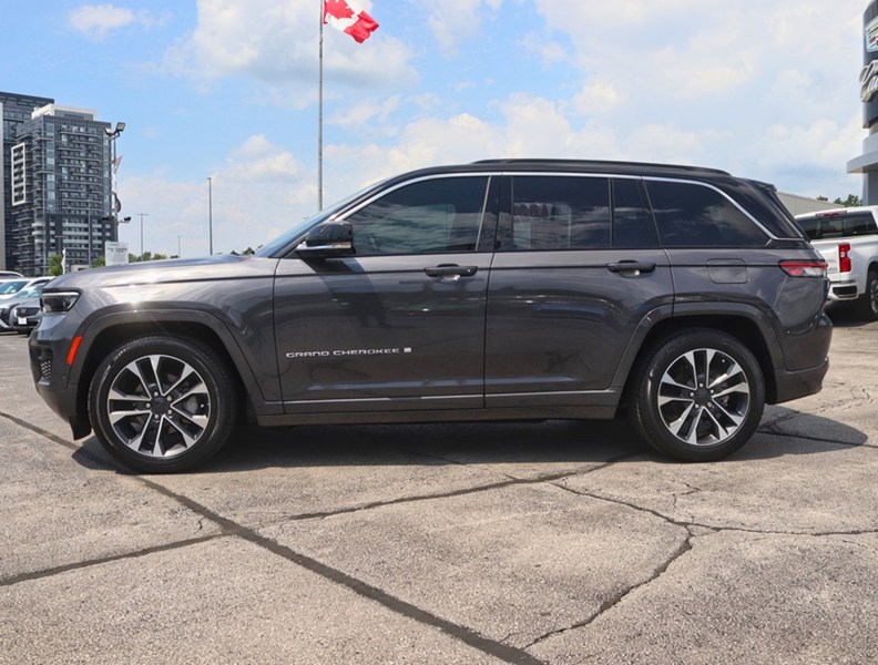 2025 Jeep Grand Cherokee Overland 4x4