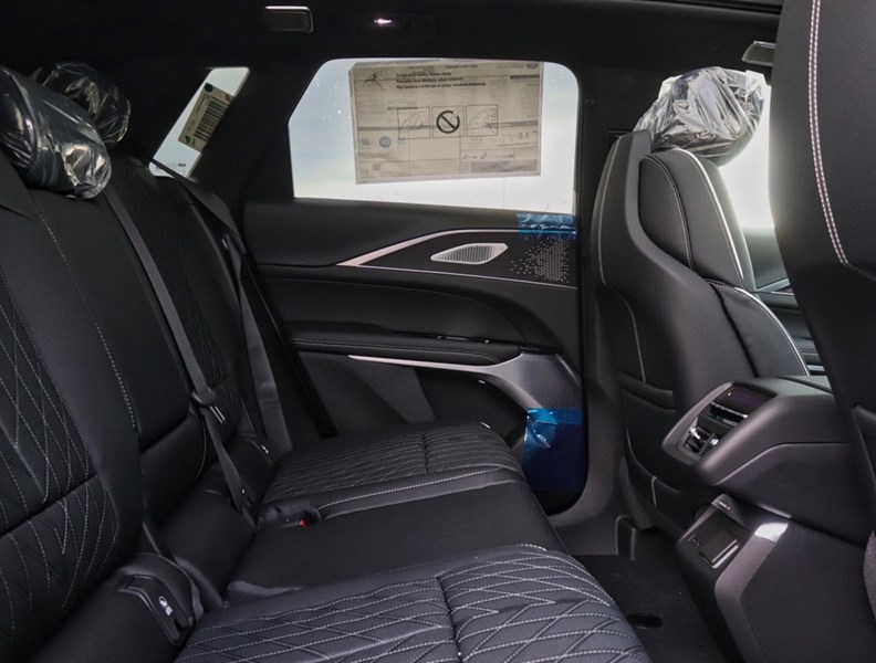 2026 Cadillac LYRIQ 4dr LYRIQ-V Premium