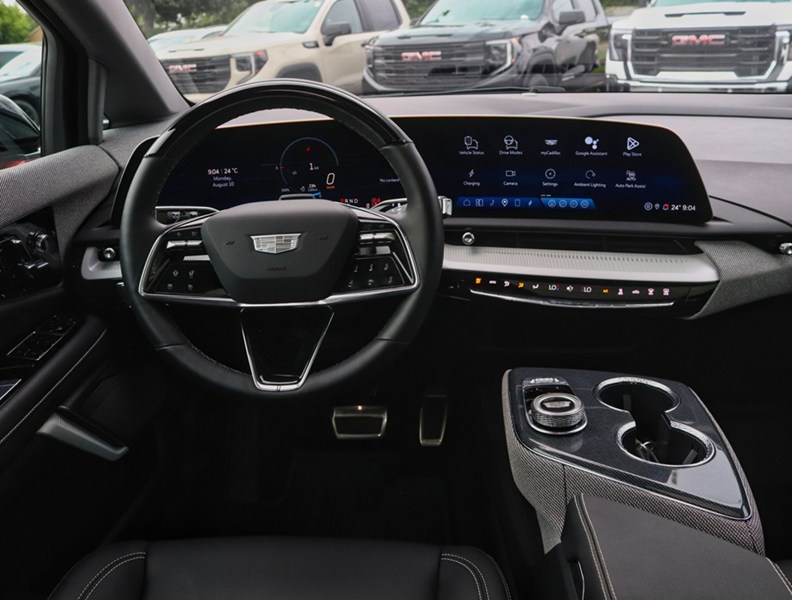 2026 Cadillac OPTIQ 4dr Sport