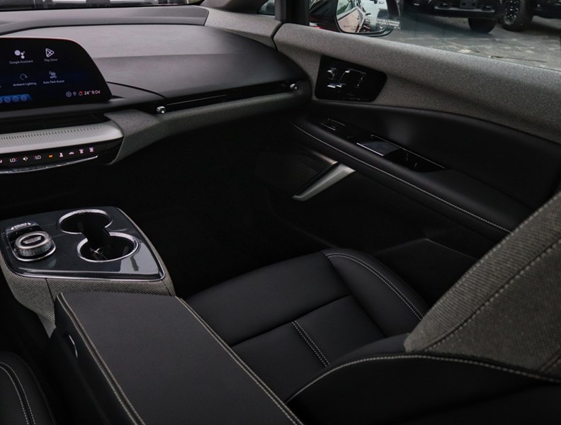 2026 Cadillac OPTIQ 4dr Sport