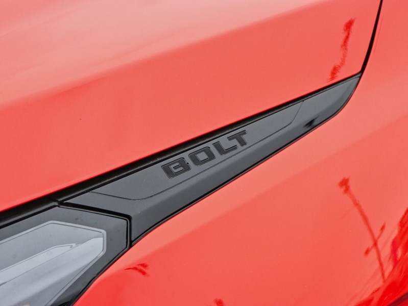 2027 Chevrolet Bolt FWD 4dr RS