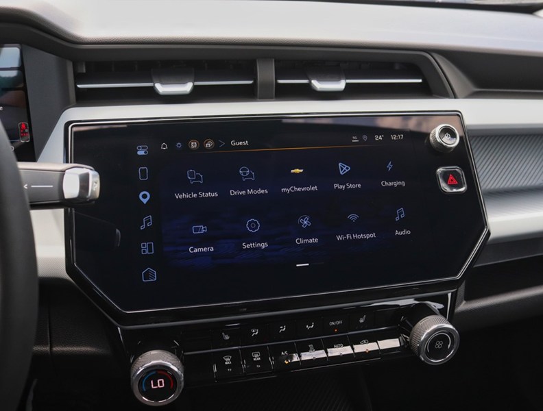 2027 Chevrolet Bolt FWD 4dr LT