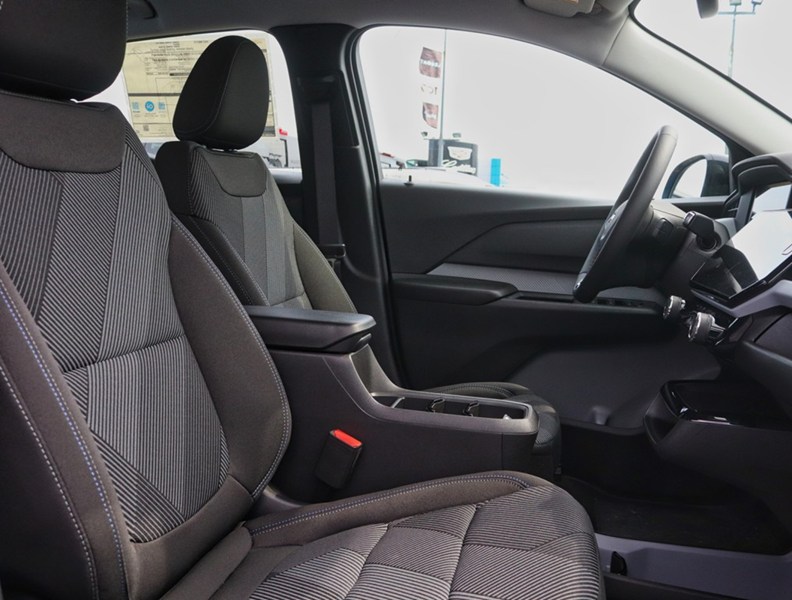 2027 Chevrolet Bolt FWD 4dr LT
