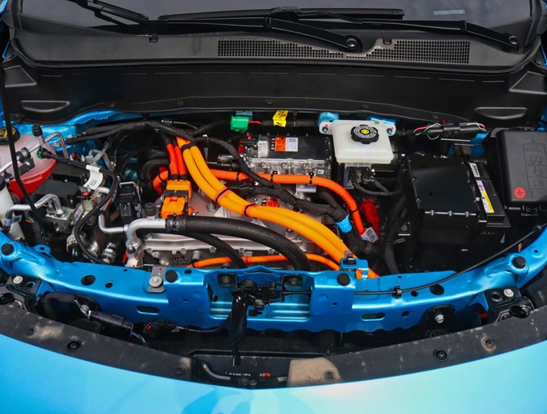 2027 Chevrolet Bolt FWD 4dr LT