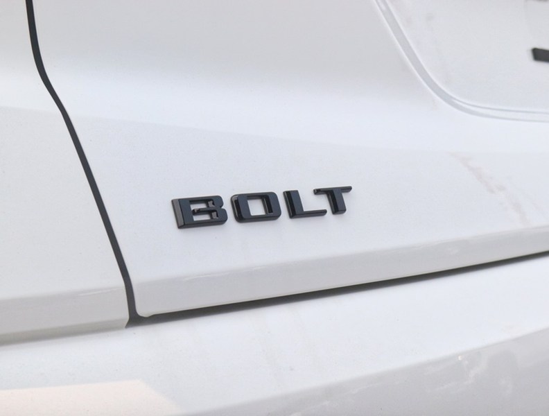 2027 Chevrolet Bolt FWD 4dr LT