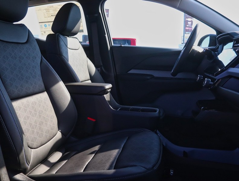 2027 Chevrolet Bolt FWD 4dr LT
