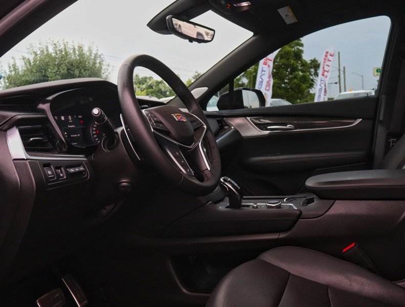 2025 Cadillac XT5 AWD 4dr Sport