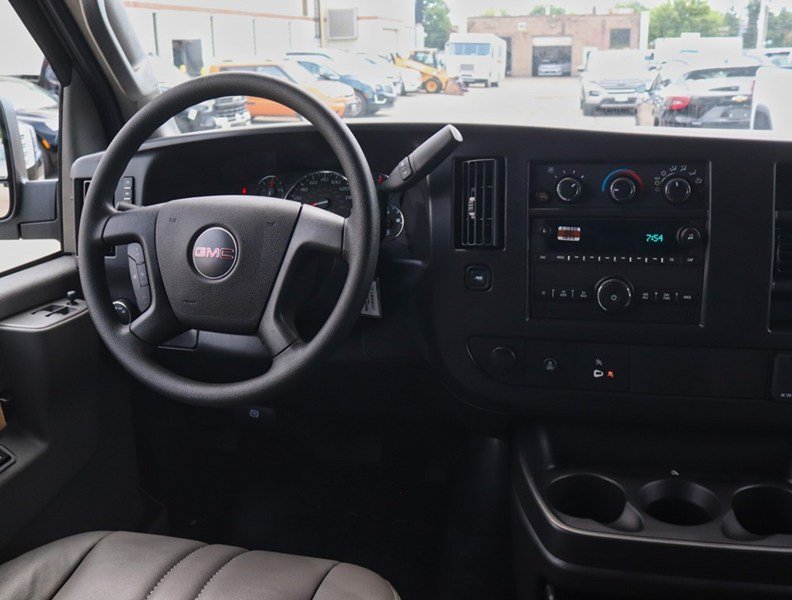 2026 GMC Savana 2500 RWD 2500 135