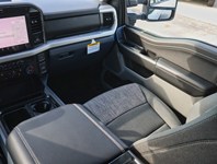 2026 Ford F-250 XLT | 4X4 | 6.8L | PREM PKG | BLK PKG | CONSOLE