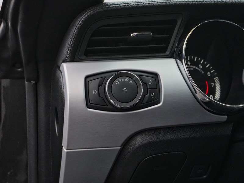 2015 Ford Mustang Conv GT Premium | 5.0L | AUTO | NAV | LOW KMS!!
