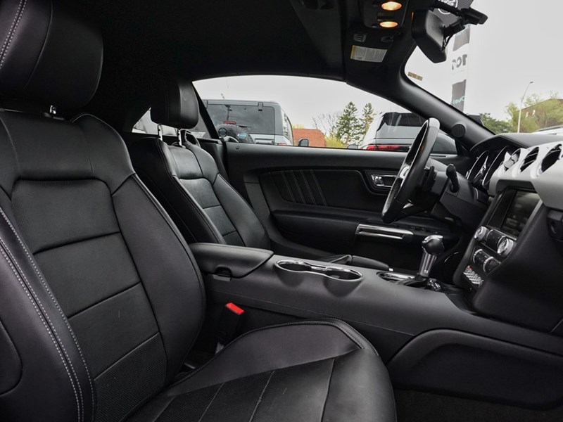 2015 Ford Mustang Conv GT Premium | 5.0L | AUTO | NAV | LOW KMS!!
